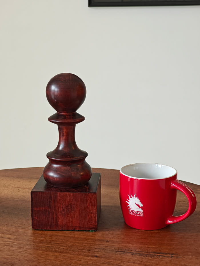 Puchar szachowy drewniany - Czarny Pion (25 cm)