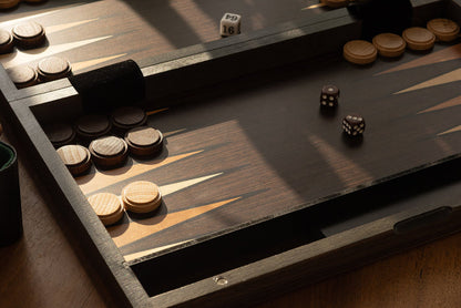 Backgammon w drewnianej kasecie (52x43,5 cm)