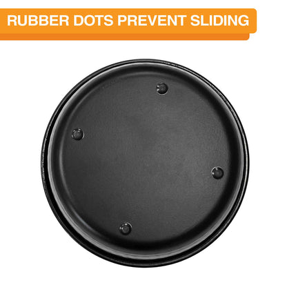 Picture of the bottom of the bowl showing the four rubber dots. Text on screen reads: Rubber dots prevent sliding.
