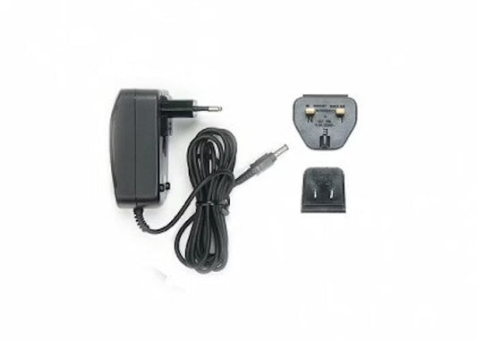 DGT USB charger for Bluetooth and USB e-boards - zasilacz do szachownic Bluetooth i USB (stary model)