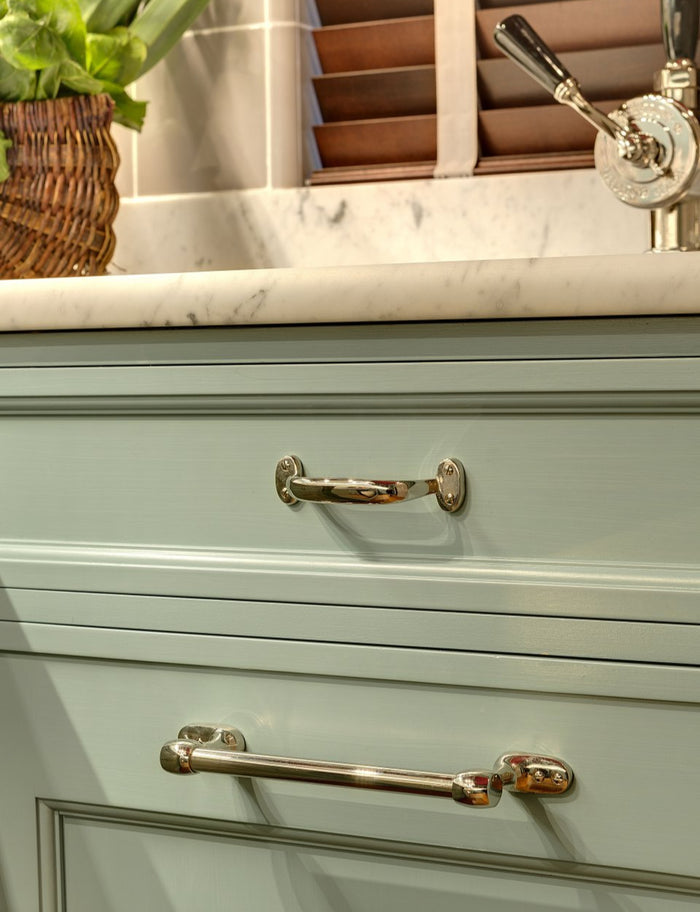 Drawer Pull 084