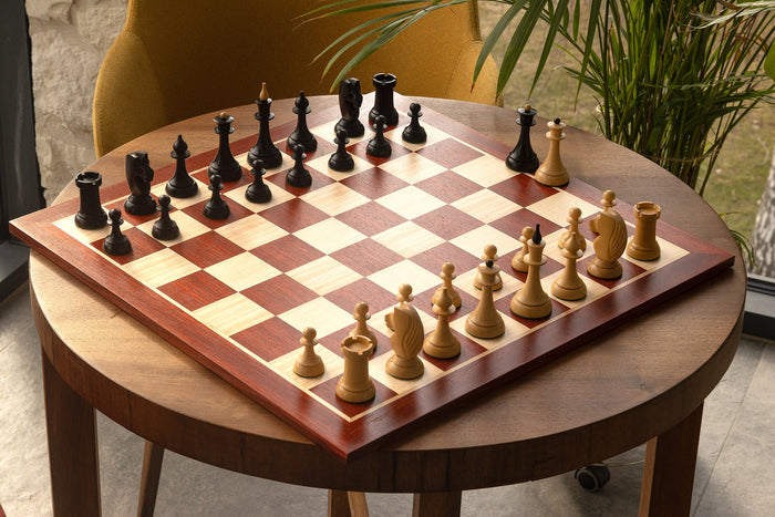 Figury szachowe Queen's Gambit 1957 Bukszpan hebanizowany 4 cale